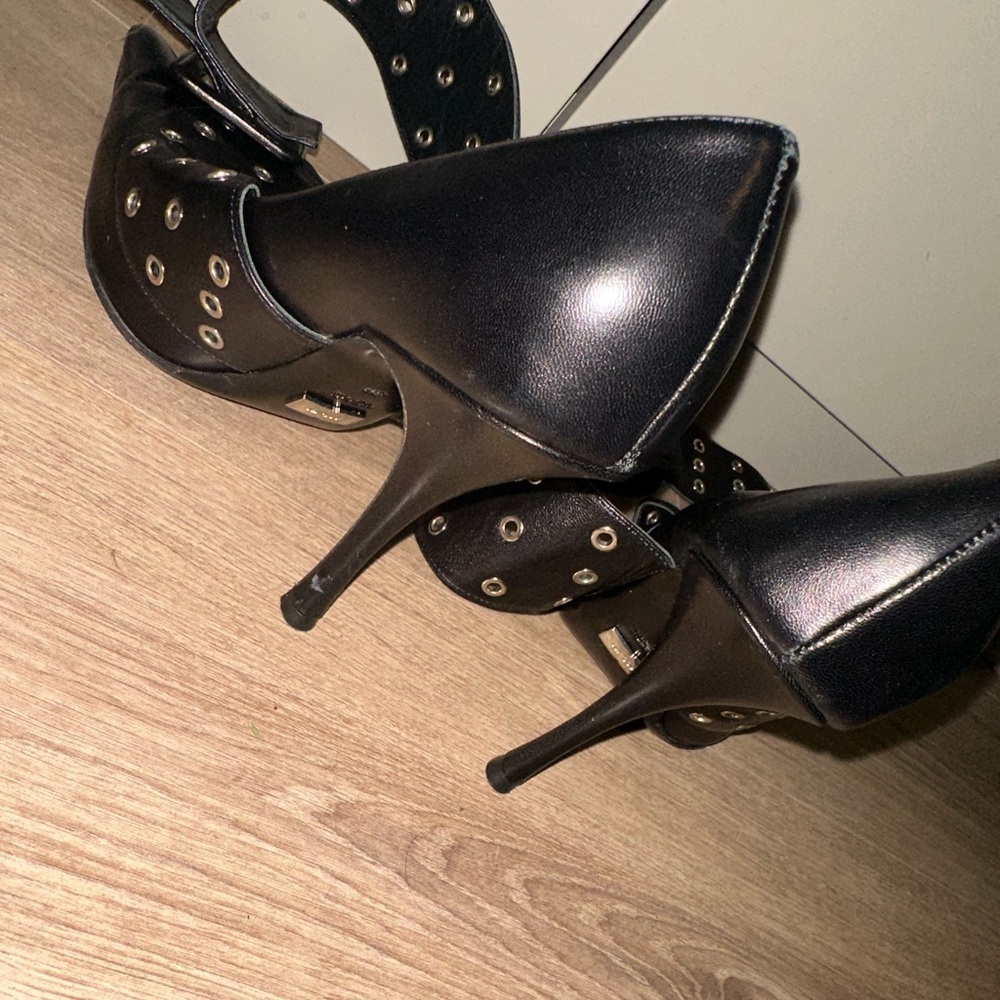 115MM Belted Leather Stiletto Heel Pumps in black
with Ankle Strap Size 39 - Picture 10 of 11